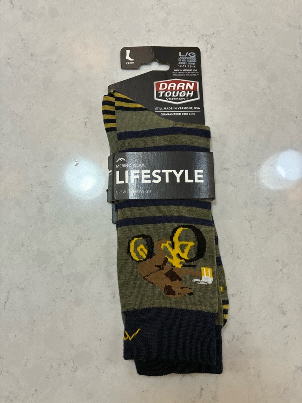 Darn Tough Biking Dog with Beer Crew Lightweight Lifestyle Sock Merino Wool Mens